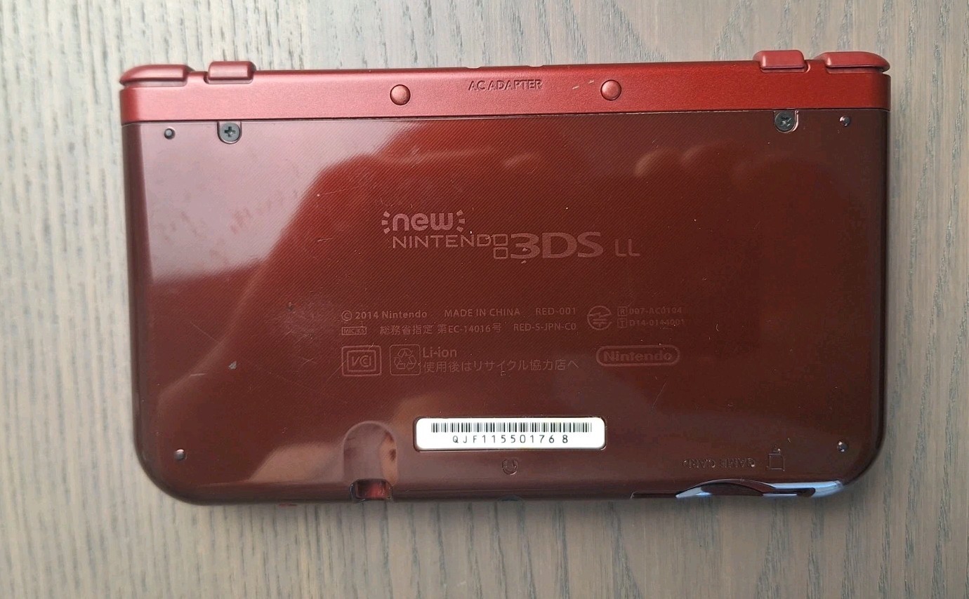 New Nintendo 3DS XL Metallic Red Charger + 32GB SD Card | Region Free