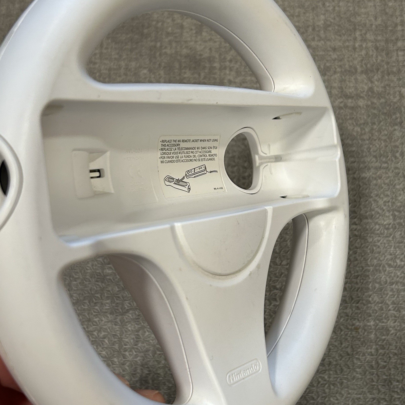 Genuine Nintendo Wii Steering Wheel Accessory RVL-024 White for Mario Kart Wii