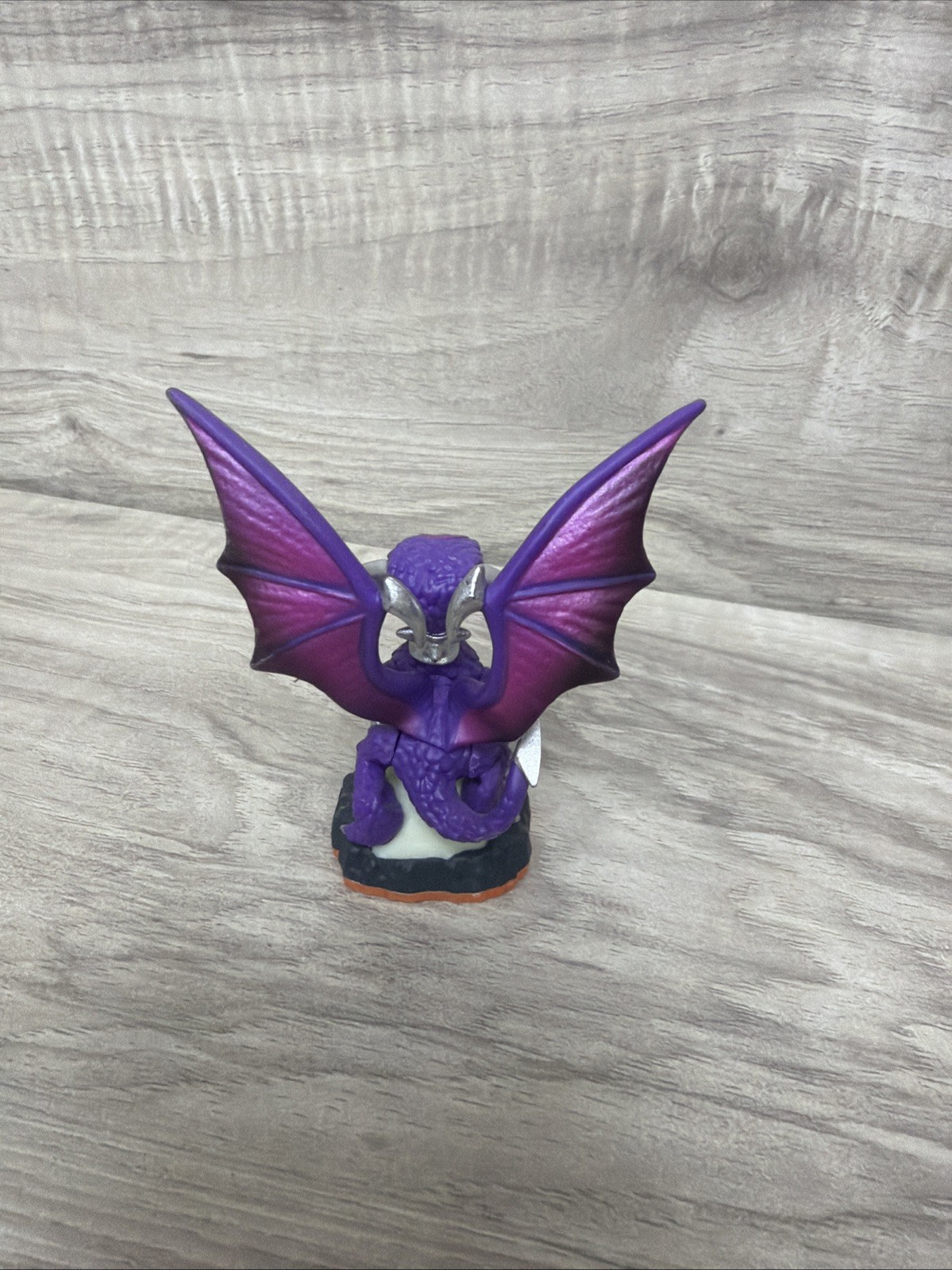Skylanders Giants CYNDER Spyro Figure Activision 2012