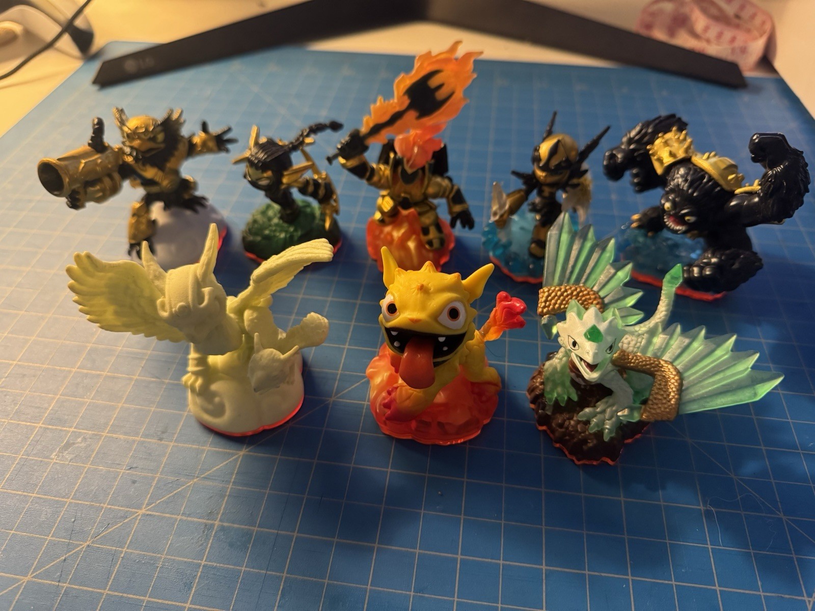 Activision Skylanders Giants Lot Wii Items, Characters, game, portal