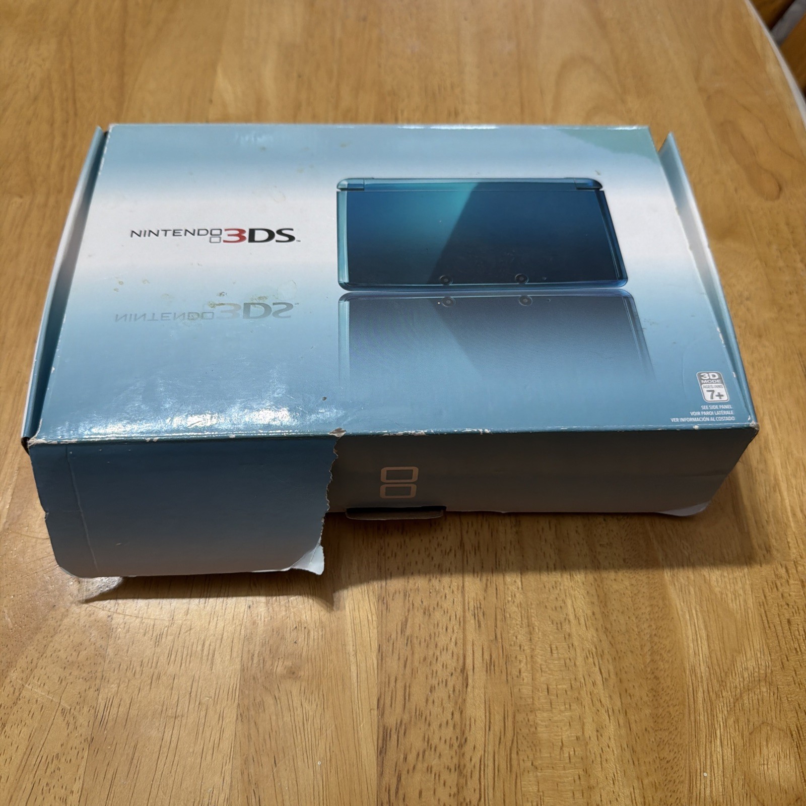 Nintendo 3DS Handheld System – Aqua Blue W/box, Manuals, And Charger.