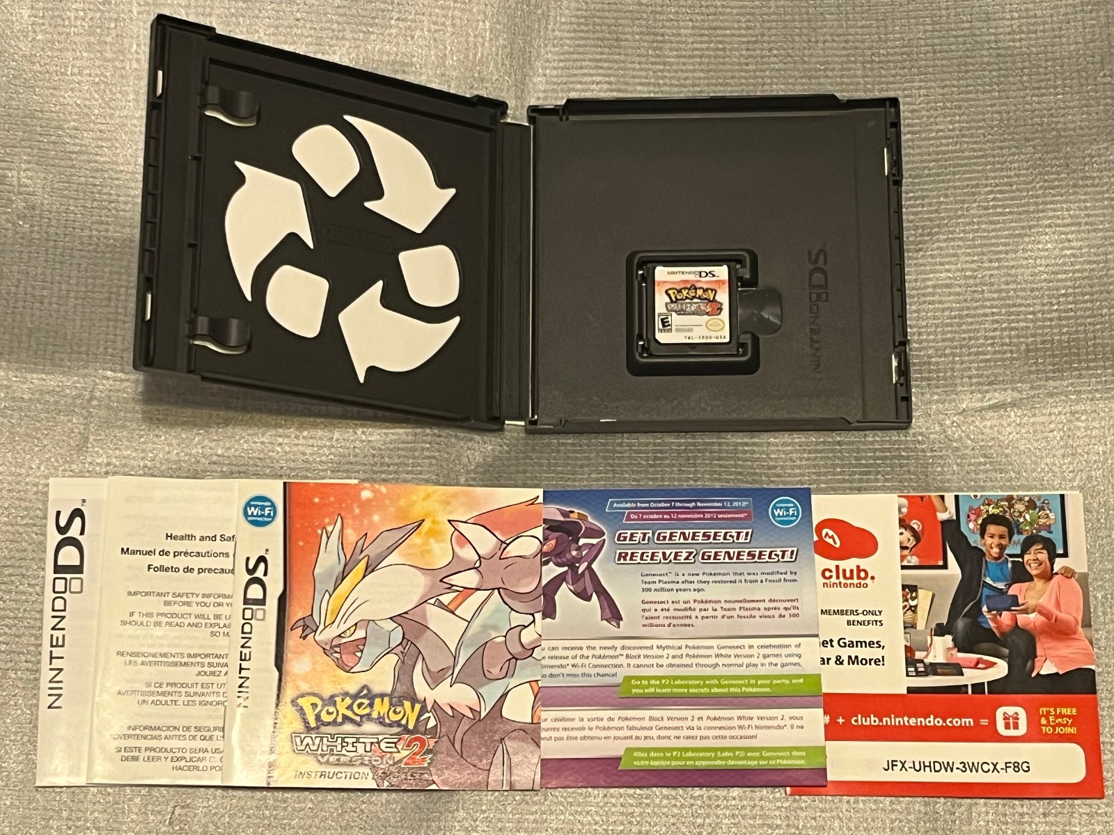 Pokemon Black Version 2 and White Version 2 Nintendo DS Complete CIB Great Shape