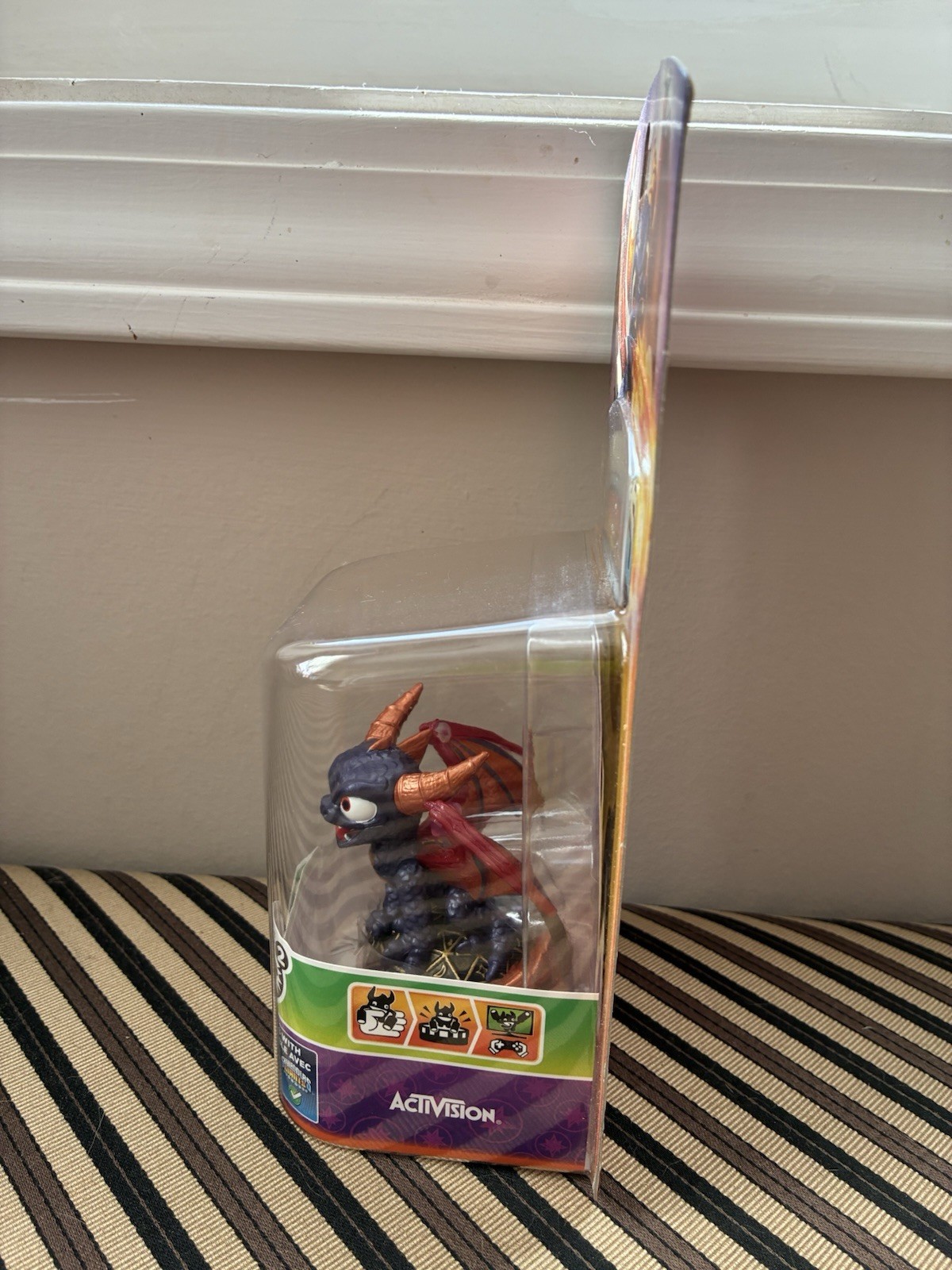 NEW Sealed Skylanders – Giants – Series 2 – Spyro MIB