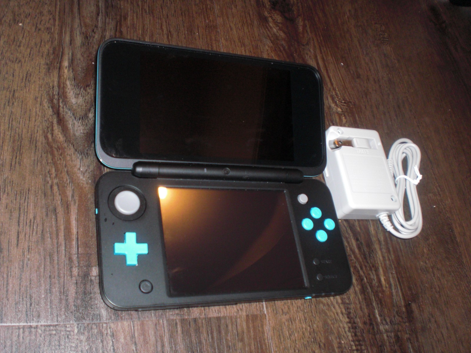 Nintendo New 2DS 3DS XL Console Black Blue Plays 3DS DS 2DS Games System TESTED