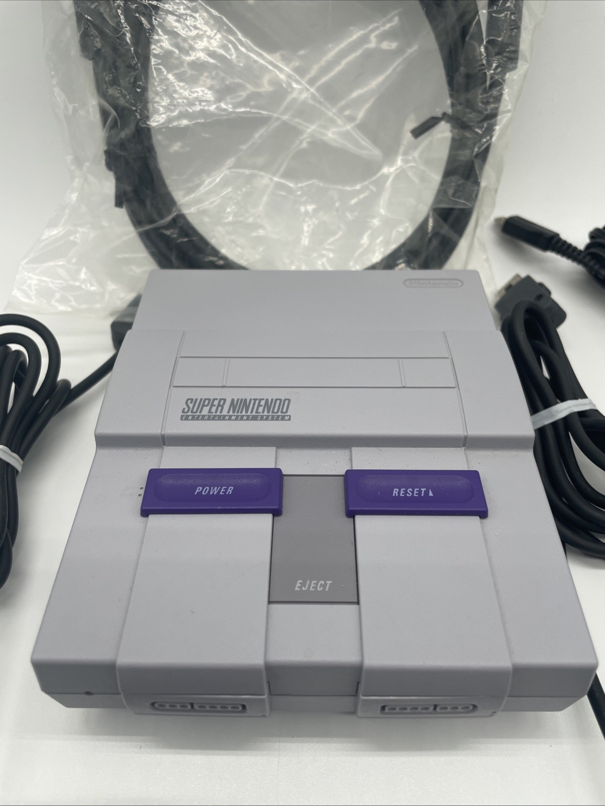 Nintendo Super NES Classic Edition Mini Console w/2 Controllers Mint!