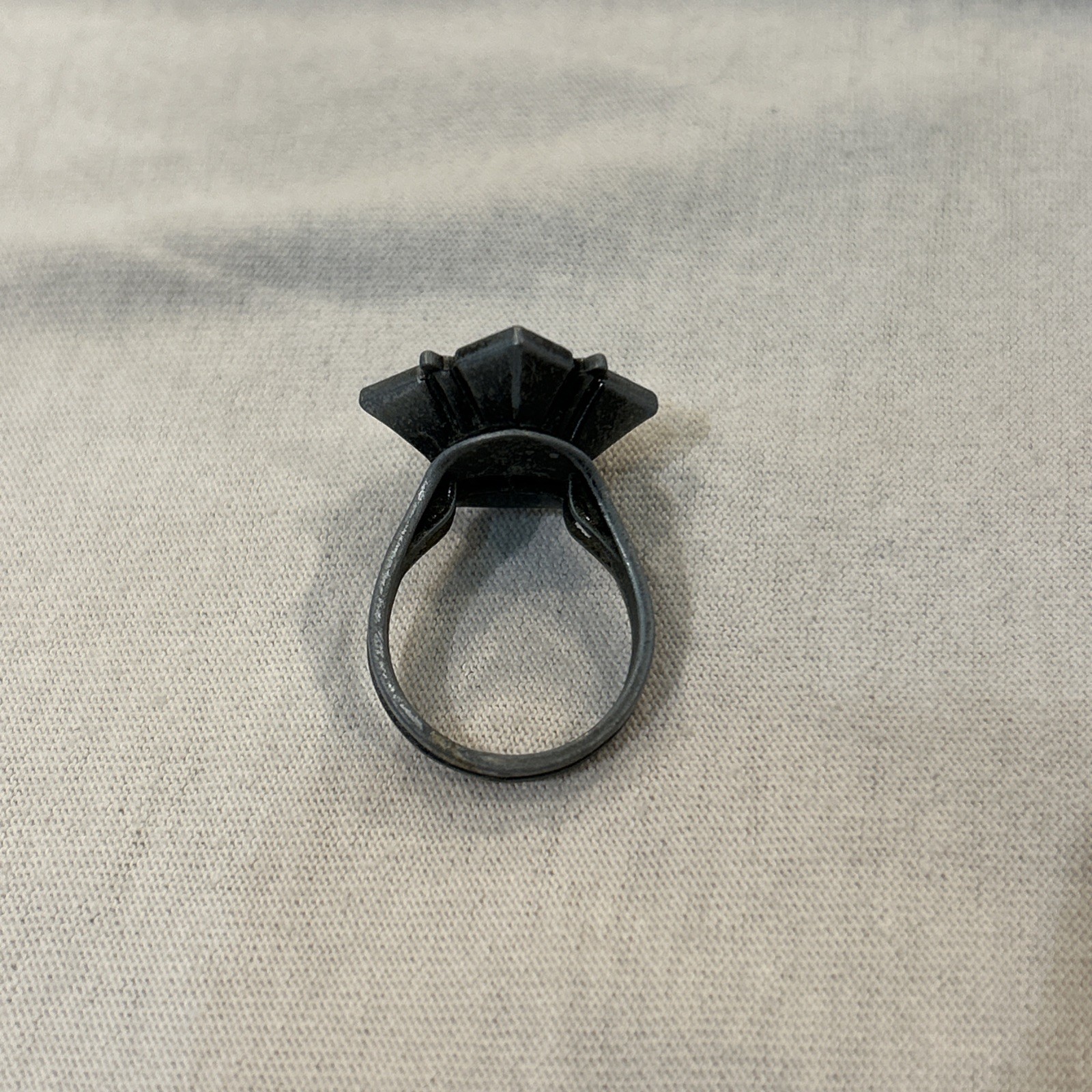 Dishonored 2 Collector’s Edition Emily Kaldwin Ring