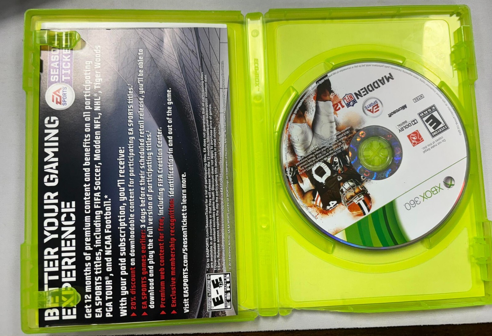 Madden NFL 12 (Microsoft Xbox 360, 2011) (B44-21)