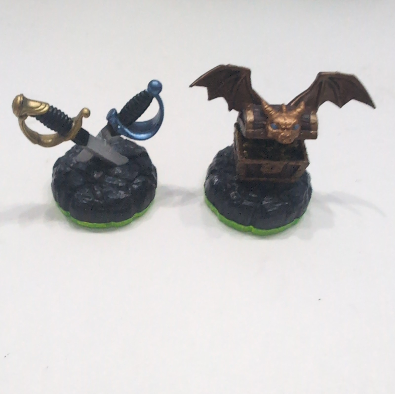 Skylanders Figures Lot Of 18 Spyros Adventure Giants Infinity Monsters U Mint