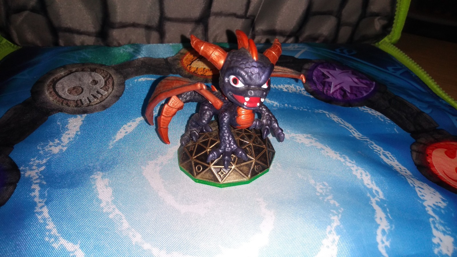 Skylanders Loose figure Series 1 Spyro