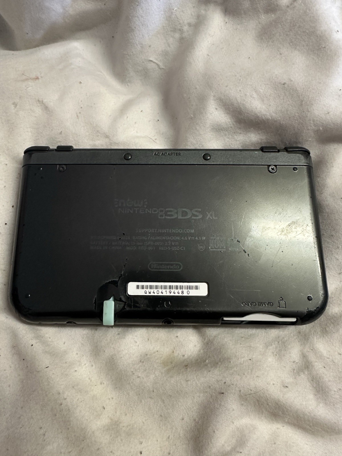 Nintendo “New”3DS XL Black System RED-001 W/ Charger , Mario Kart 7 & Carry Case