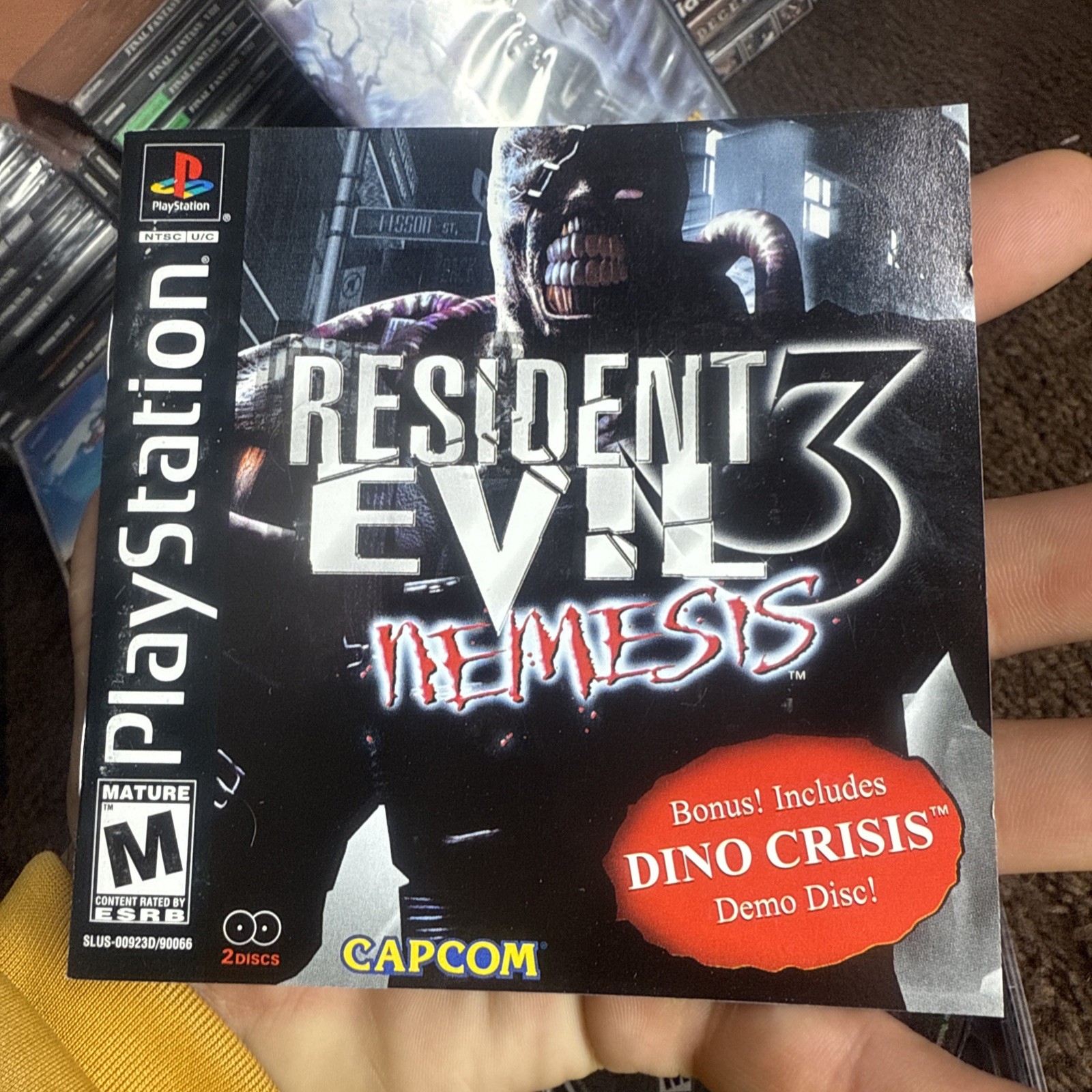 Resident Evil 3 Nemesis PS1 PlayStation 1 Complete CIB & 2 MINT Condition Discs!