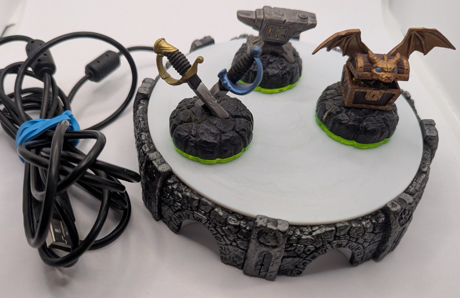 Skylanders Lot 20 Figures plus USB Portal | Giants, Spyro, Ghost Roaster & More!