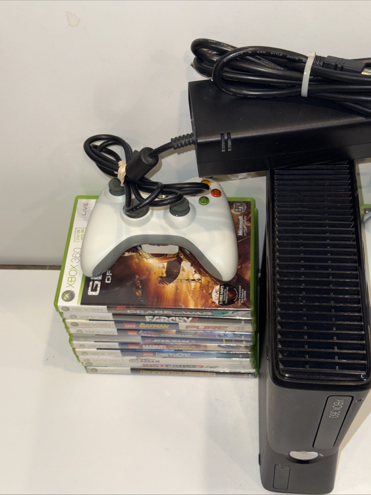 Microsoft XBox 360 S System BLACK Video Game Console 250GB Wireless Bundle 360 S