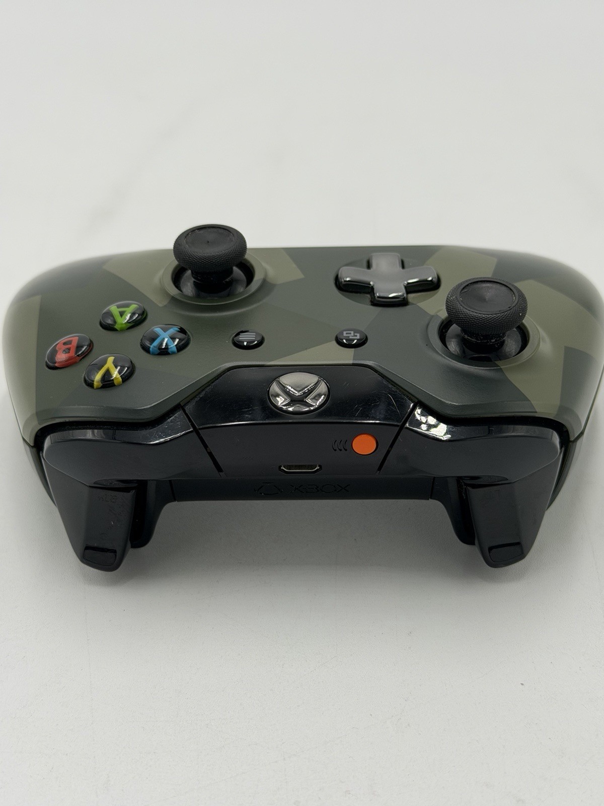 Microsoft Xbox One Wireless Controller Model 1537 Armed Forces Green Camo NO LID