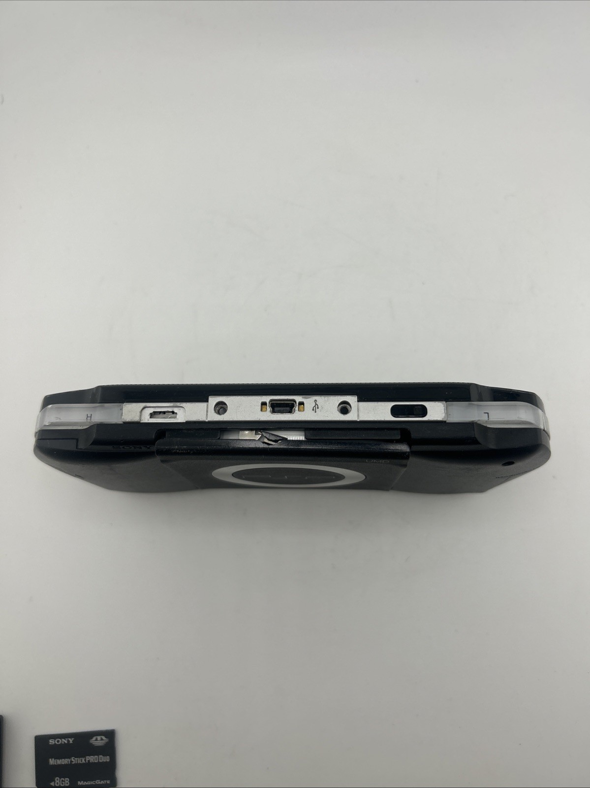 Sony PSP Console PSP-1000 Black For Parts Only W 8G Memory Stick & Battery