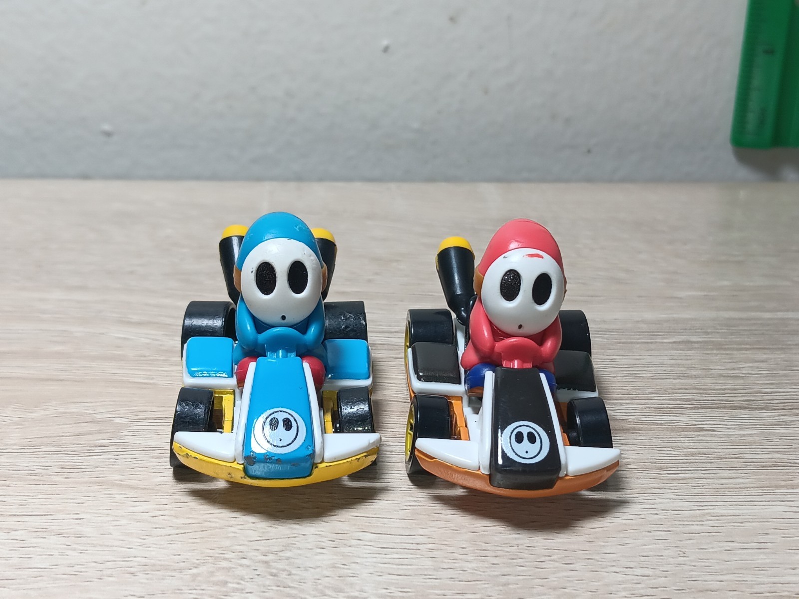 4-PK DIDDY KONG Super Mario Kart Hot Wheels Donkey Shy Guy Red Blue Pipe Frame