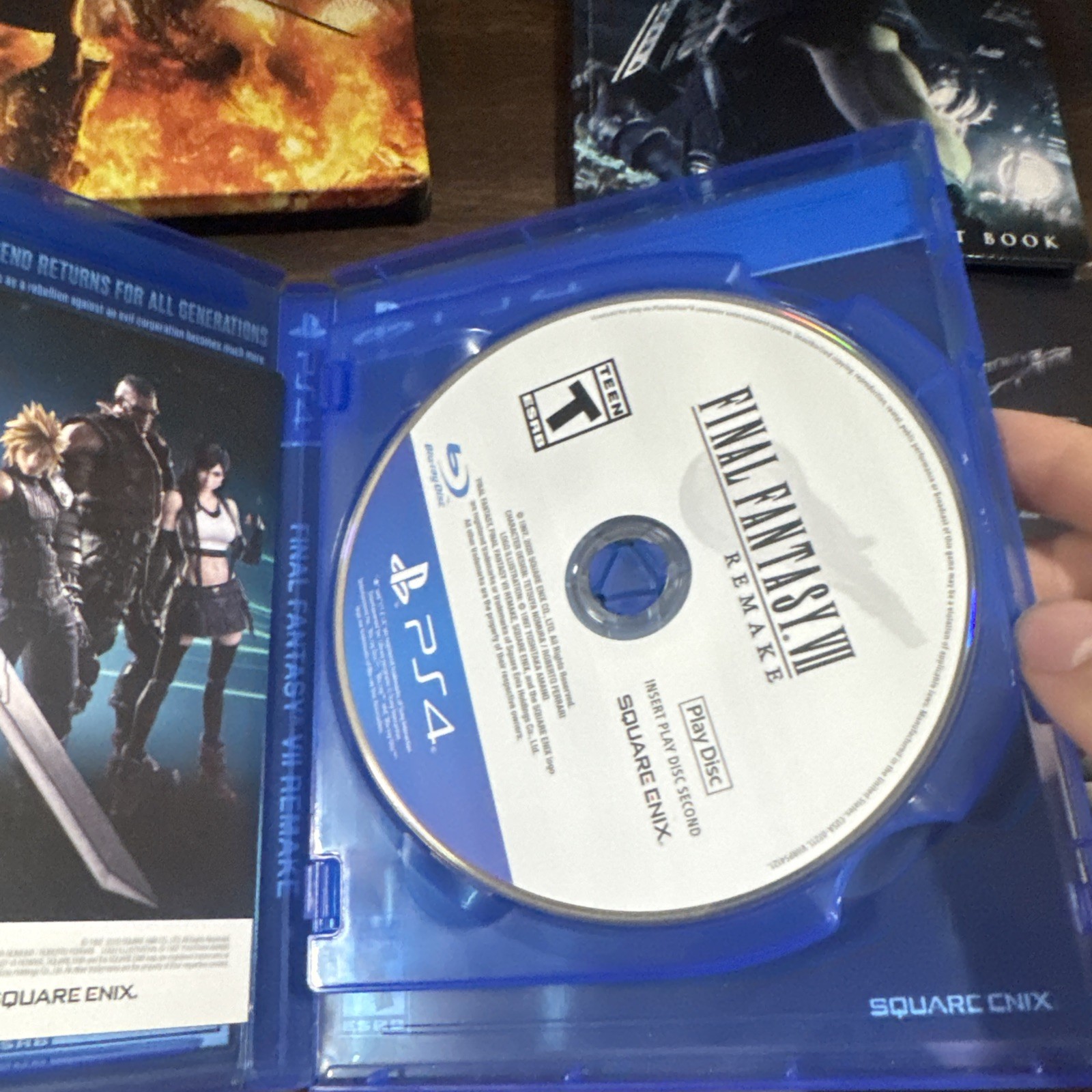 Final Fantasy VII Remake Deluxe Edition – Sony PlayStation 4