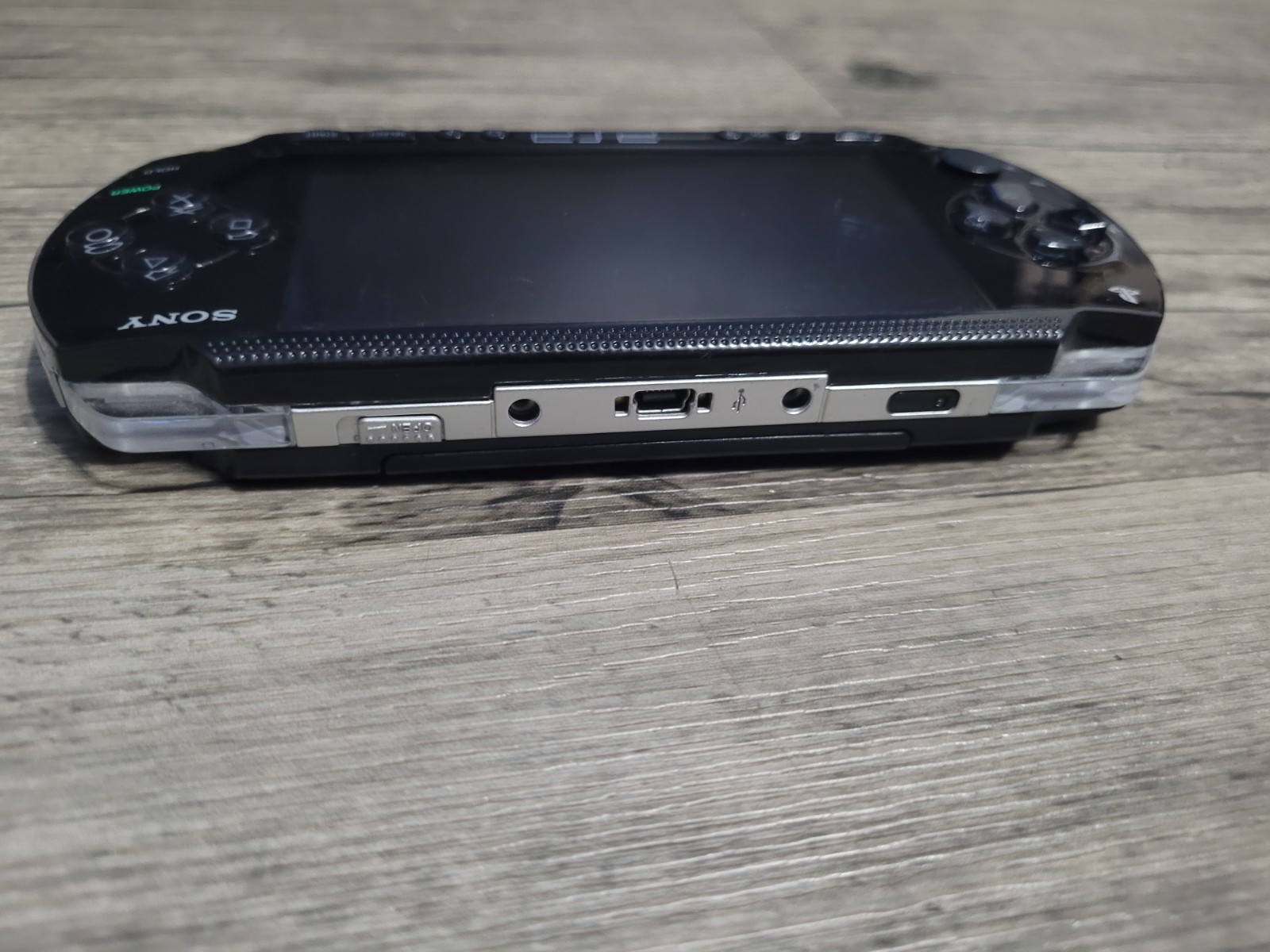 READ*Sony PSP-1001 Black Handheld Console Only – Works – No Battery or Charger