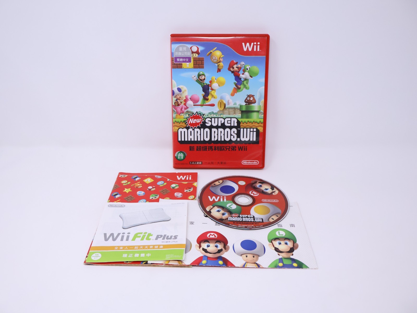 New Super Mario Bros Wii Chinese Taiwan Chinese CIB Box & Manuals US Ship
