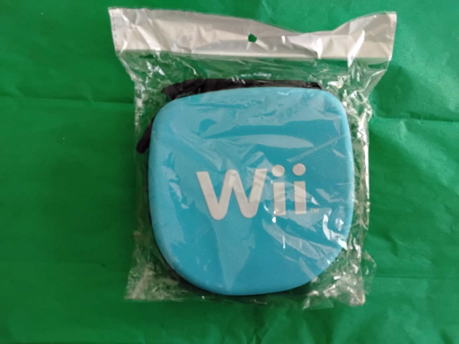 Rare 2006 Nintendo Wii promotional disc carry case, authentic, sealed