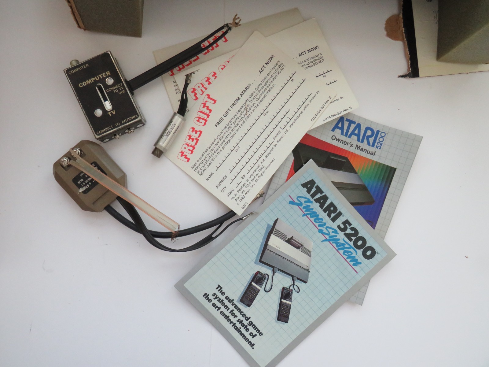 Atari 5200 Console Bundle Cables Controller 2 Games in Original Box – Untested