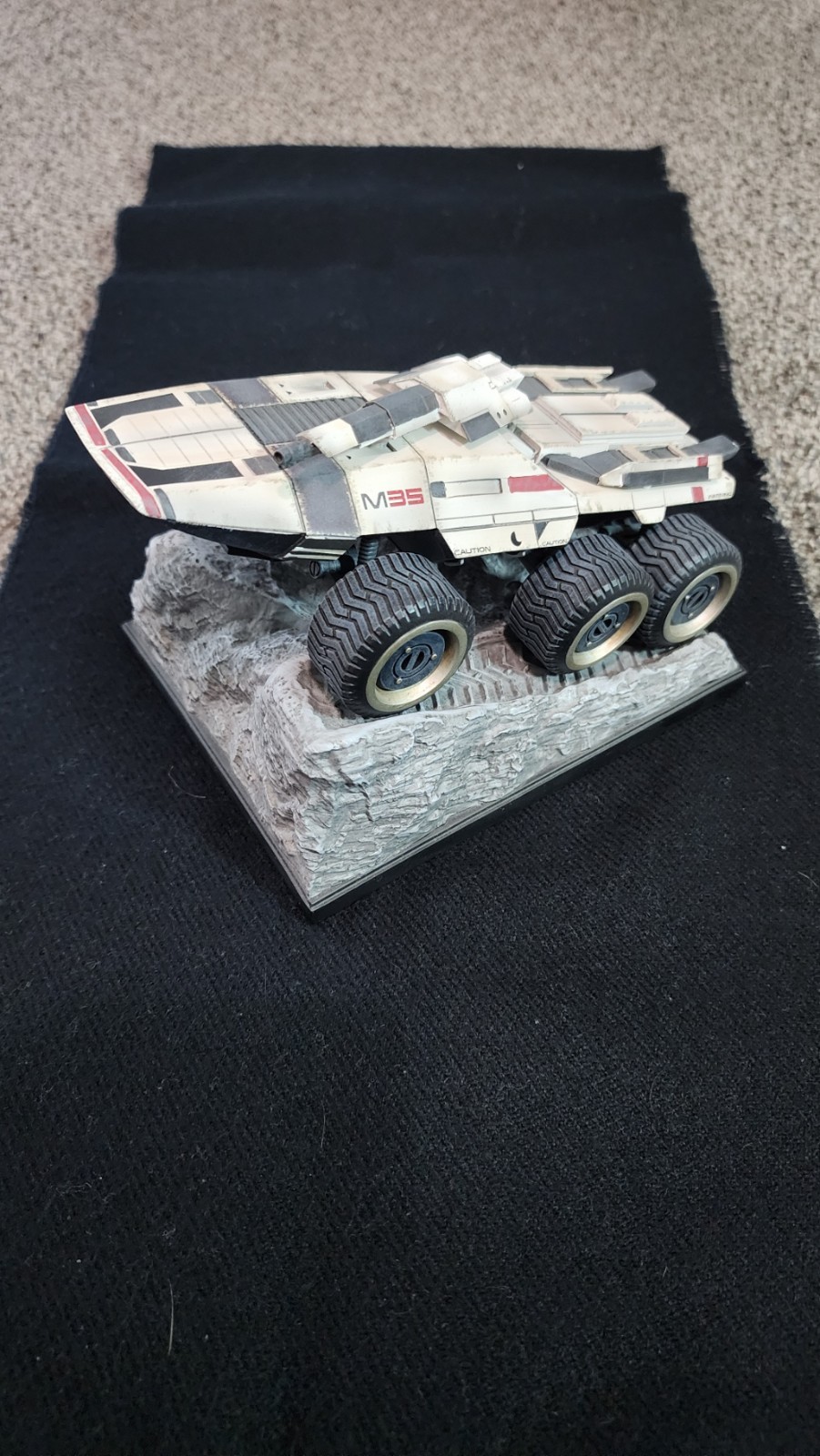 Mass Effect M35 Mako Tank Vehicle Figure Statue Legendary Limited Edition