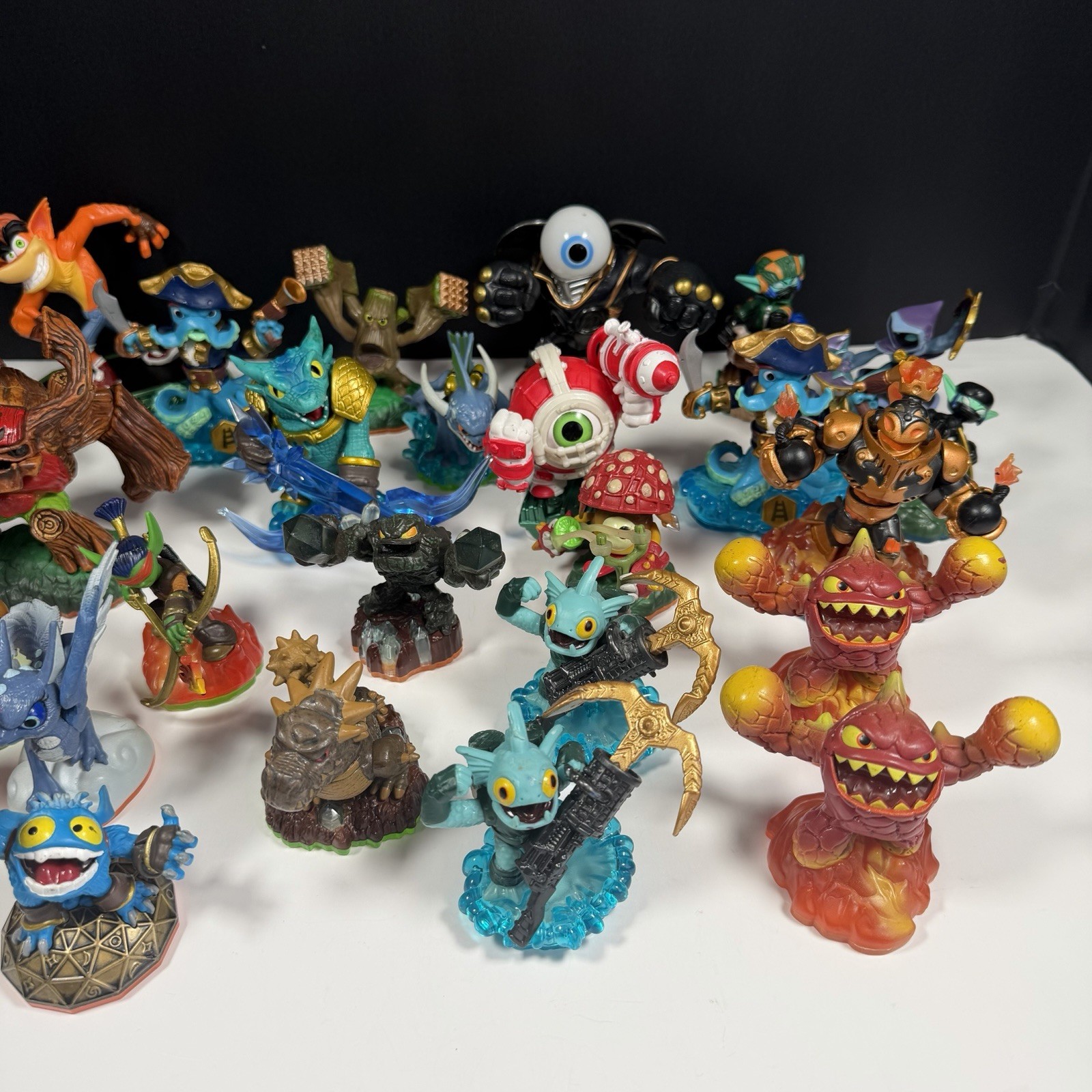 Skylanders Figures And Game Portals Multiple Series Lot of 46