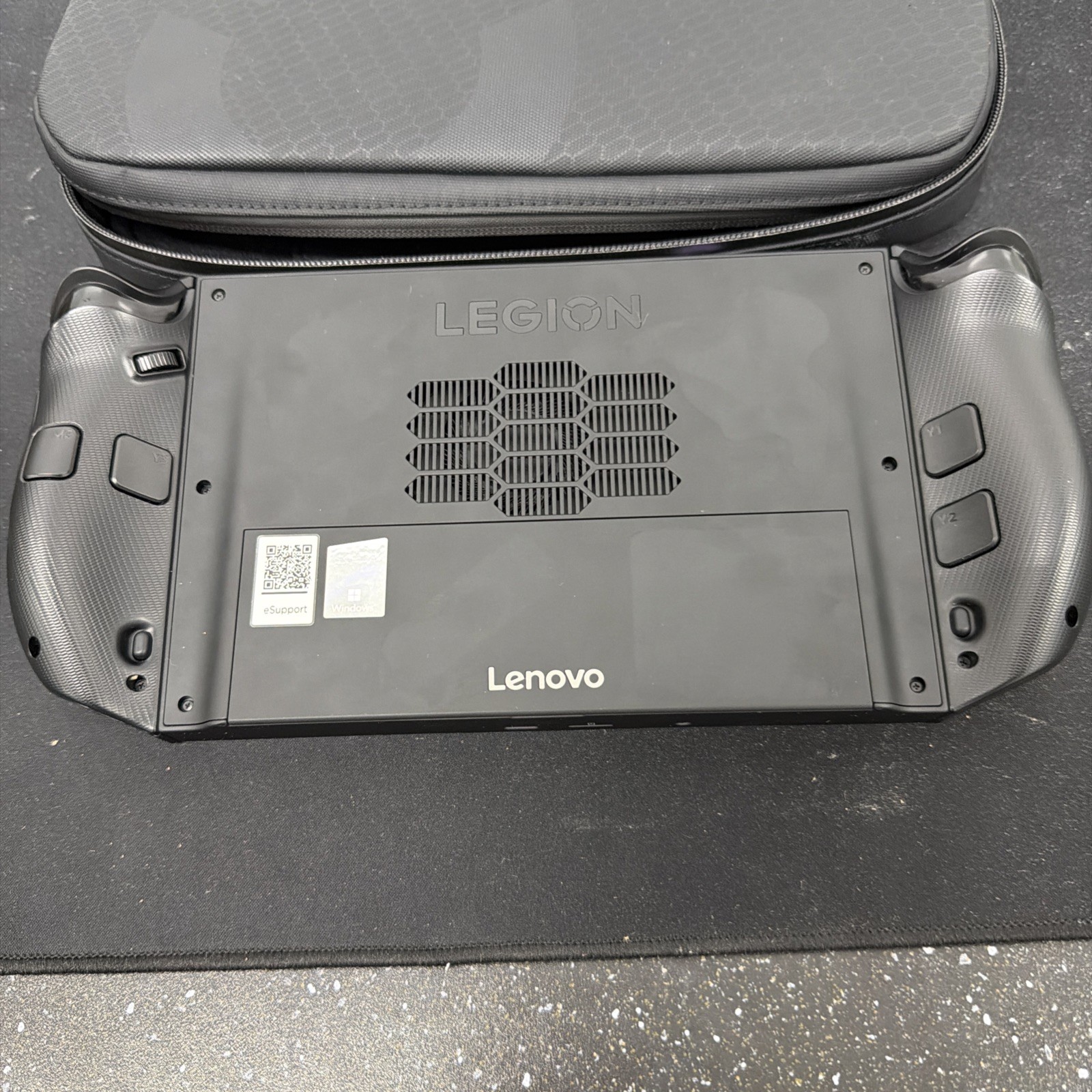 Lenovo Legion Go 2 8.8″ OLED AMD Z2 16GB RAM 1TB Shadow Black 83E1001YUS