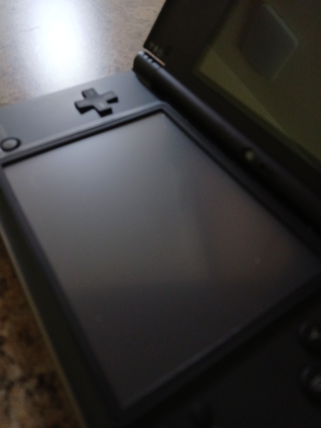 Nintendo DSi XL Handheld System With Charger – Read Description
