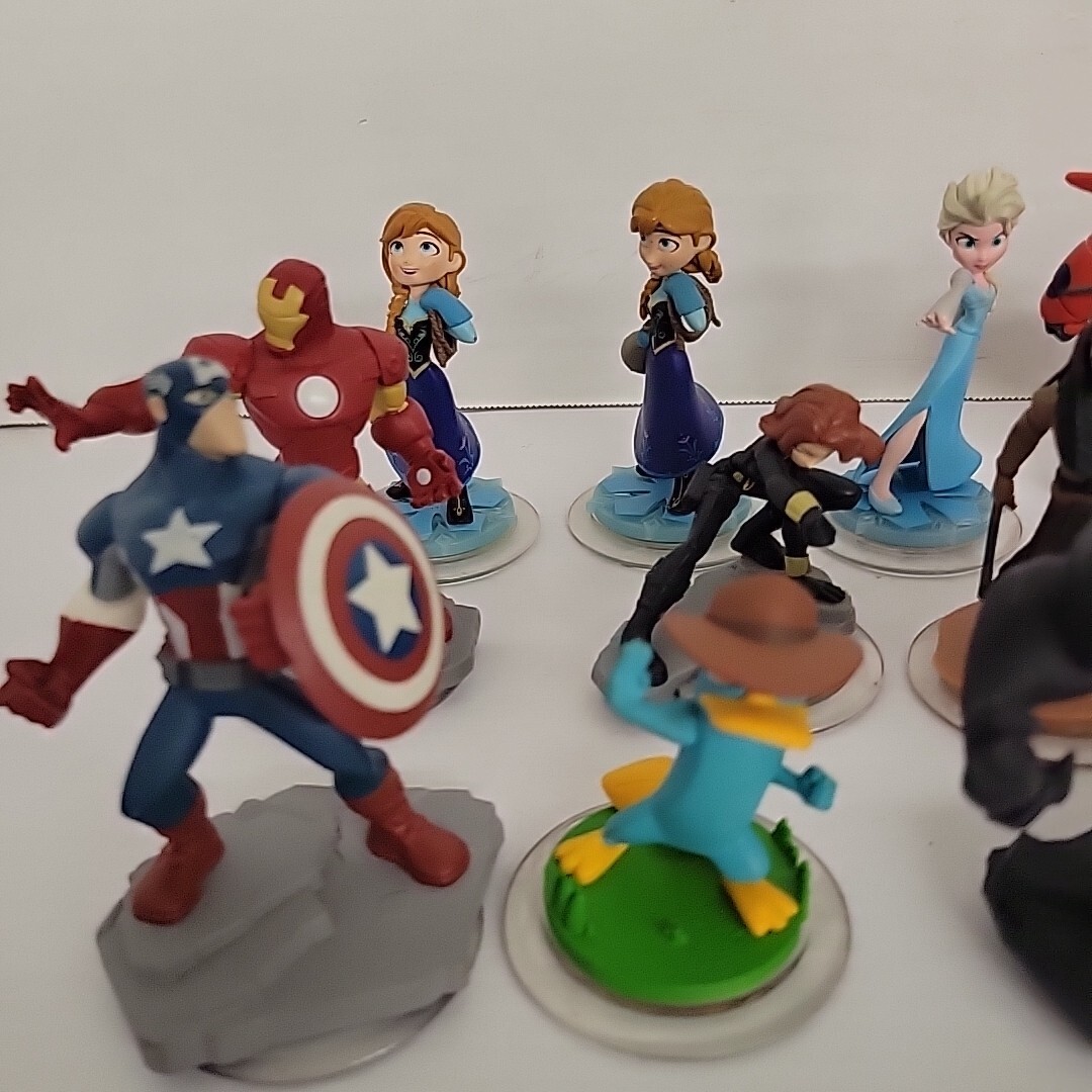 Disney Infinity Lot of 15 Figures, Hulk Captain America Iron Man Frozen Thor