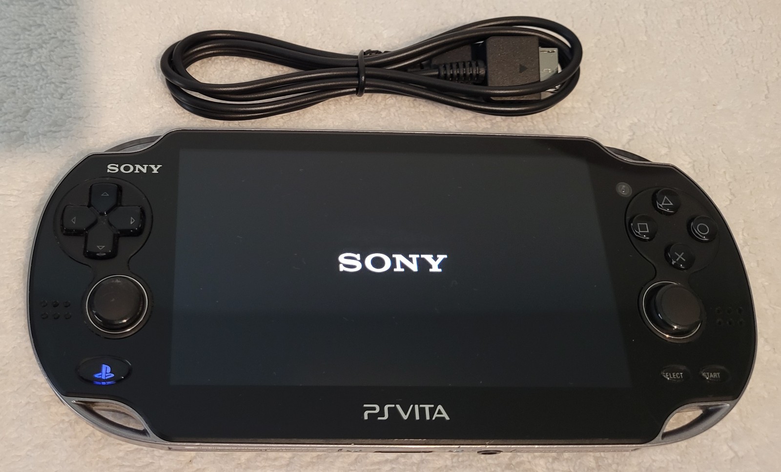 Sony PlayStation Vita PS Vita PCH-1101 Console Gaming System W USB Charger Cable