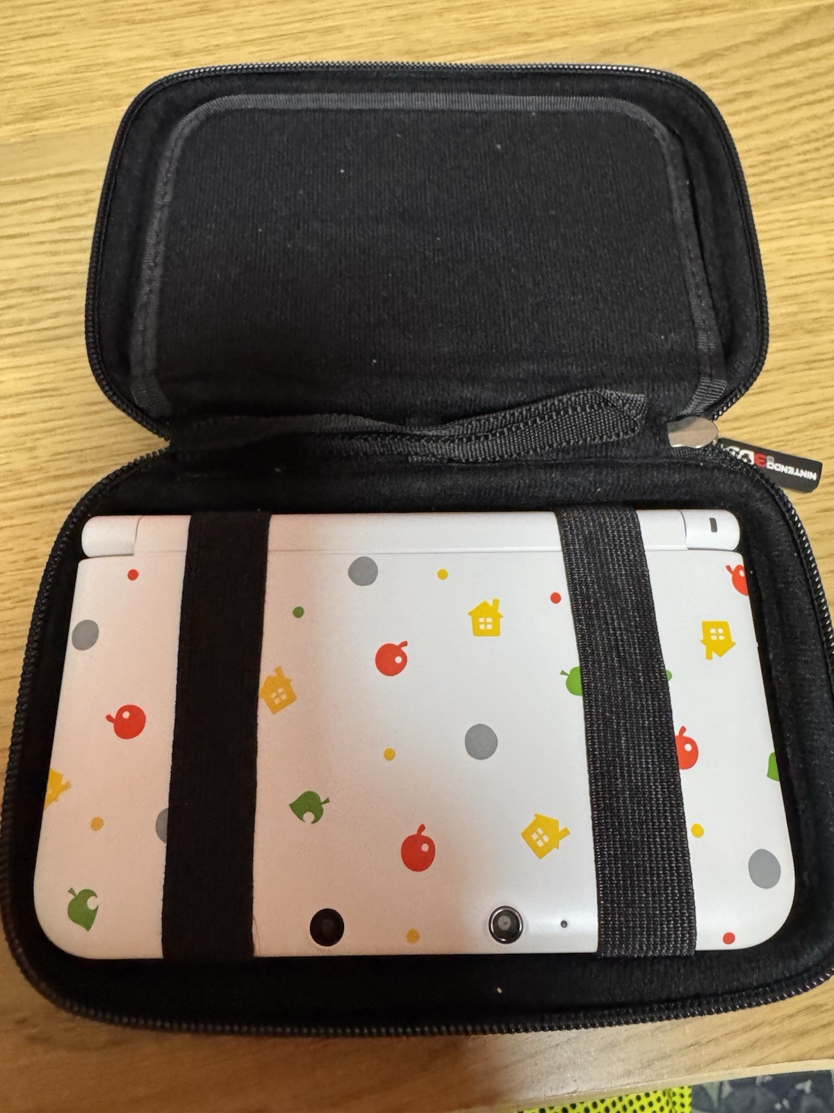 Nintendo 3DS XL White Animal Crossing Limited Edition – Great Condition