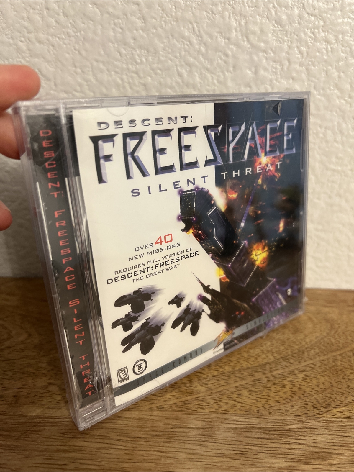 Descent Free space Silent Threat Video Game Pc CD -Rom E-Everyone Interplay -New