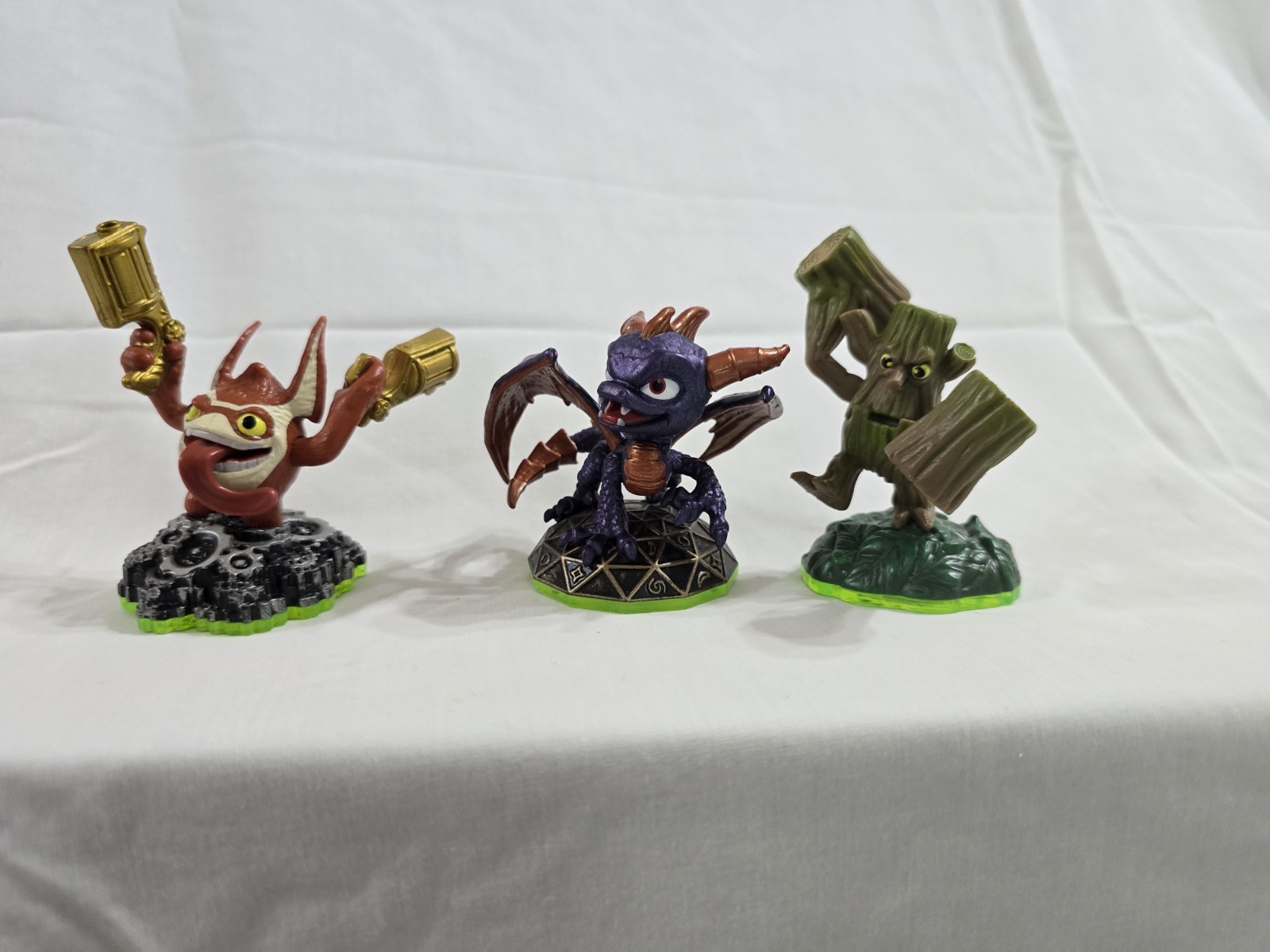Skylanders Spyros Adventure Giants Lot 17pc Pirate Seas Spyro Trigger Happy Lot