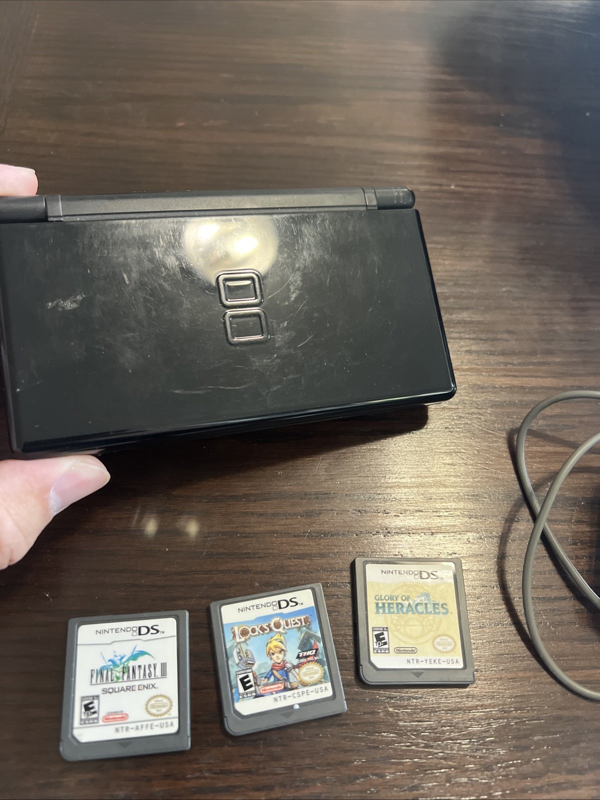 Nintendo DS Lite Onyx Black Console w/ Stylus, 3 Games And Charger. Tested