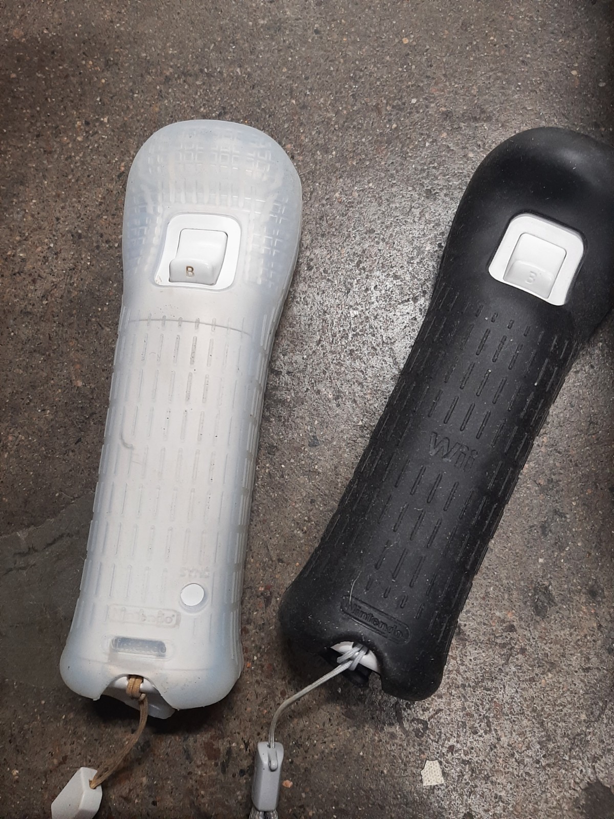 Nintendo Wii Motion Plus Remote w cover RVL-036 + Bonus Lot OEM