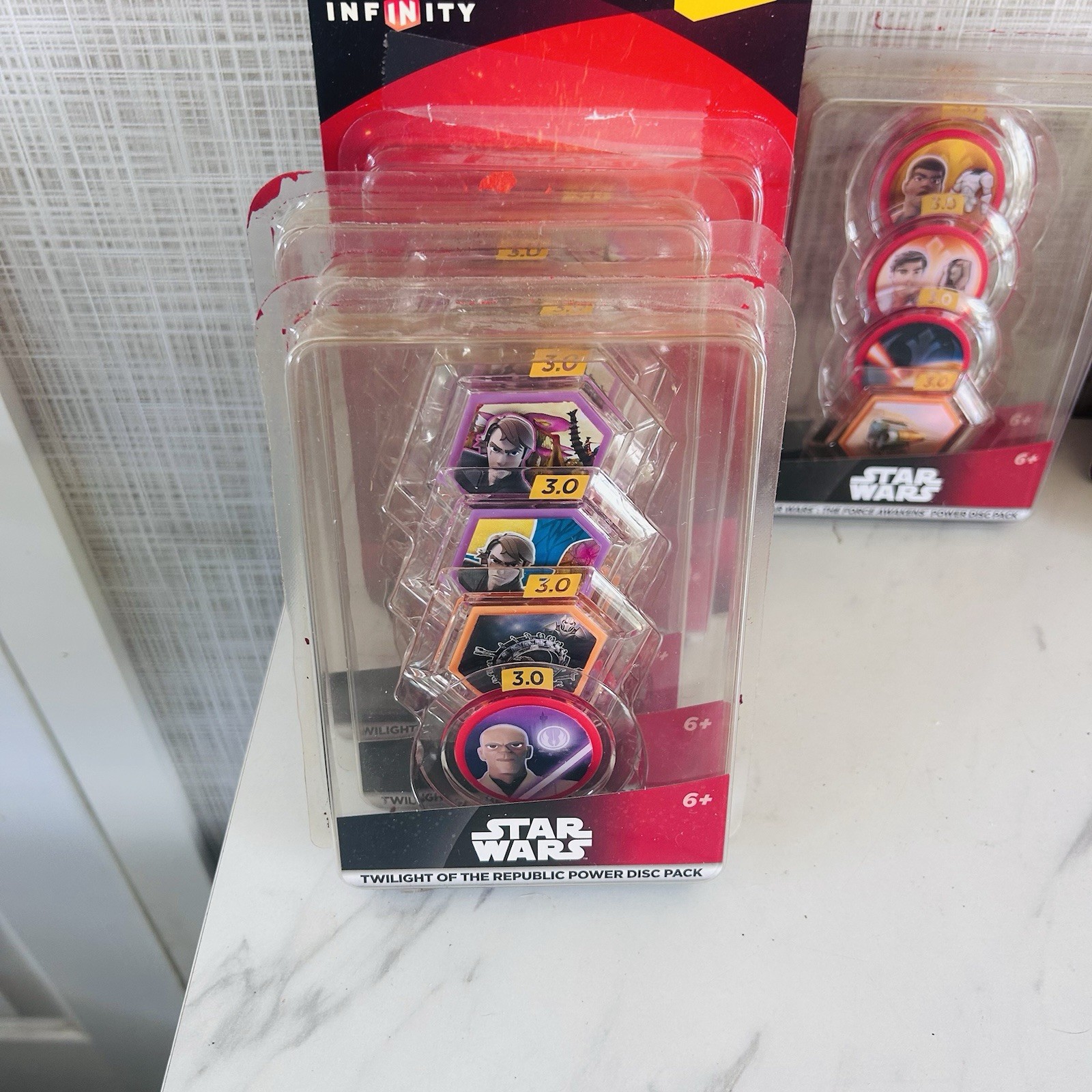 Disney Infinity 3.0 Power Discs 72 Discs Star Wars Tomorrow Land Lot of 18 Packs