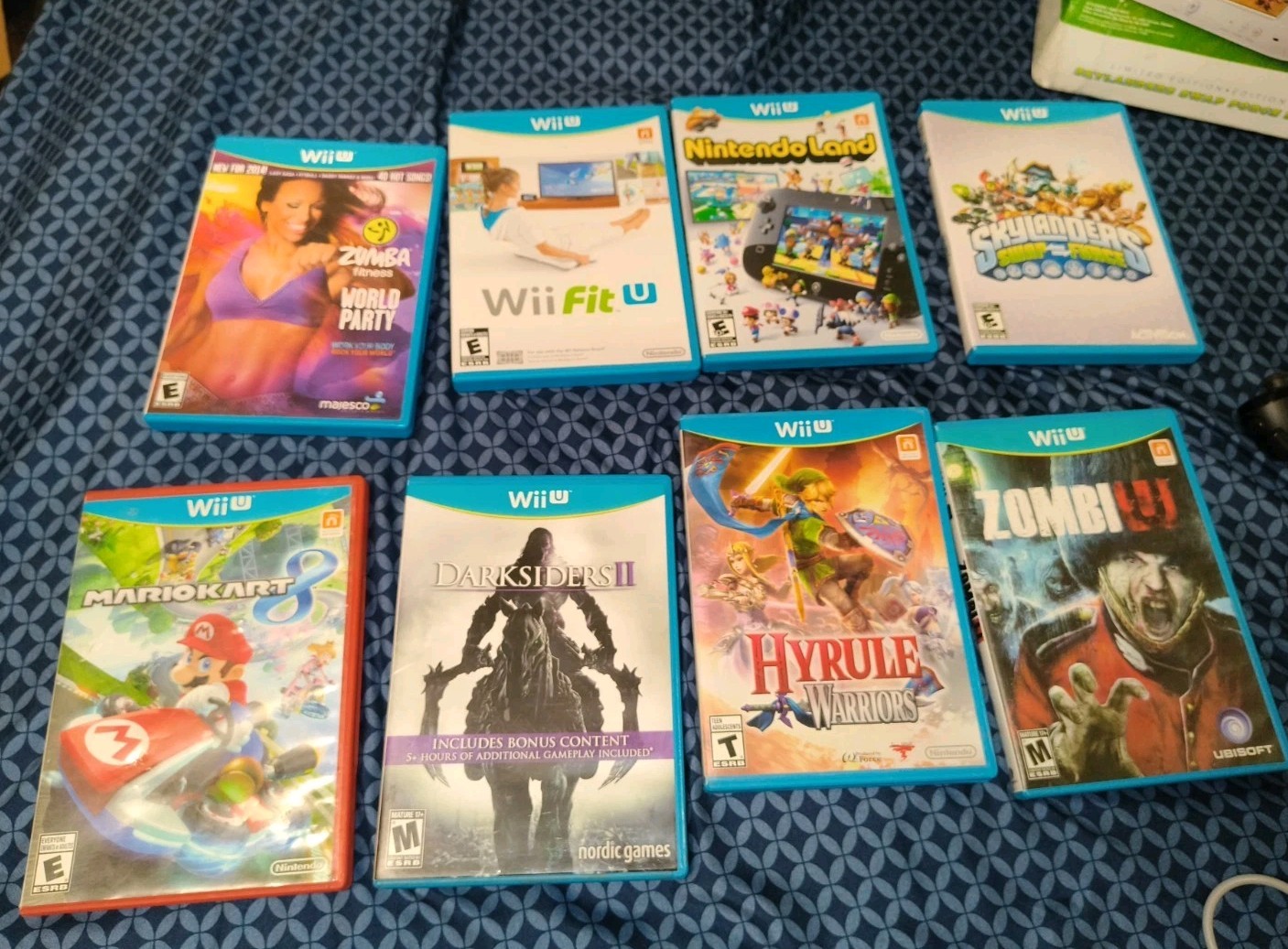 Wii U CONSOLE – USED- SKYLANDERS Swap Force Basic Set – 8GB – WHITE + 8 Games
