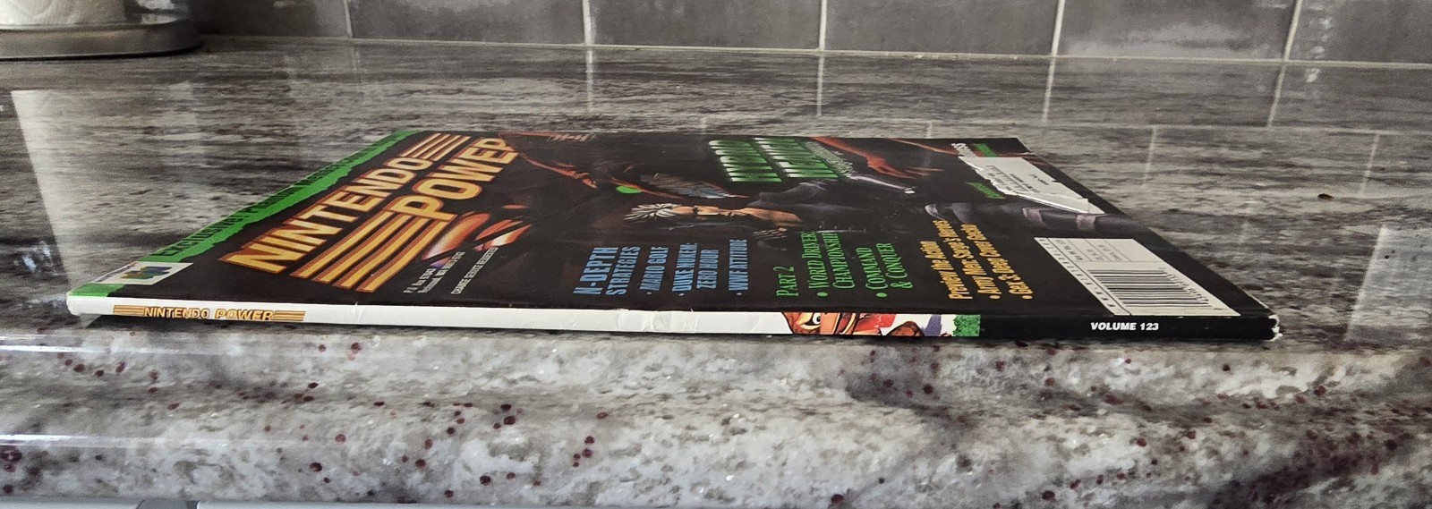 Nintendo Power Magazine Vol. 123 Hybrid Heaven Poster, Comic, & Sticker Book