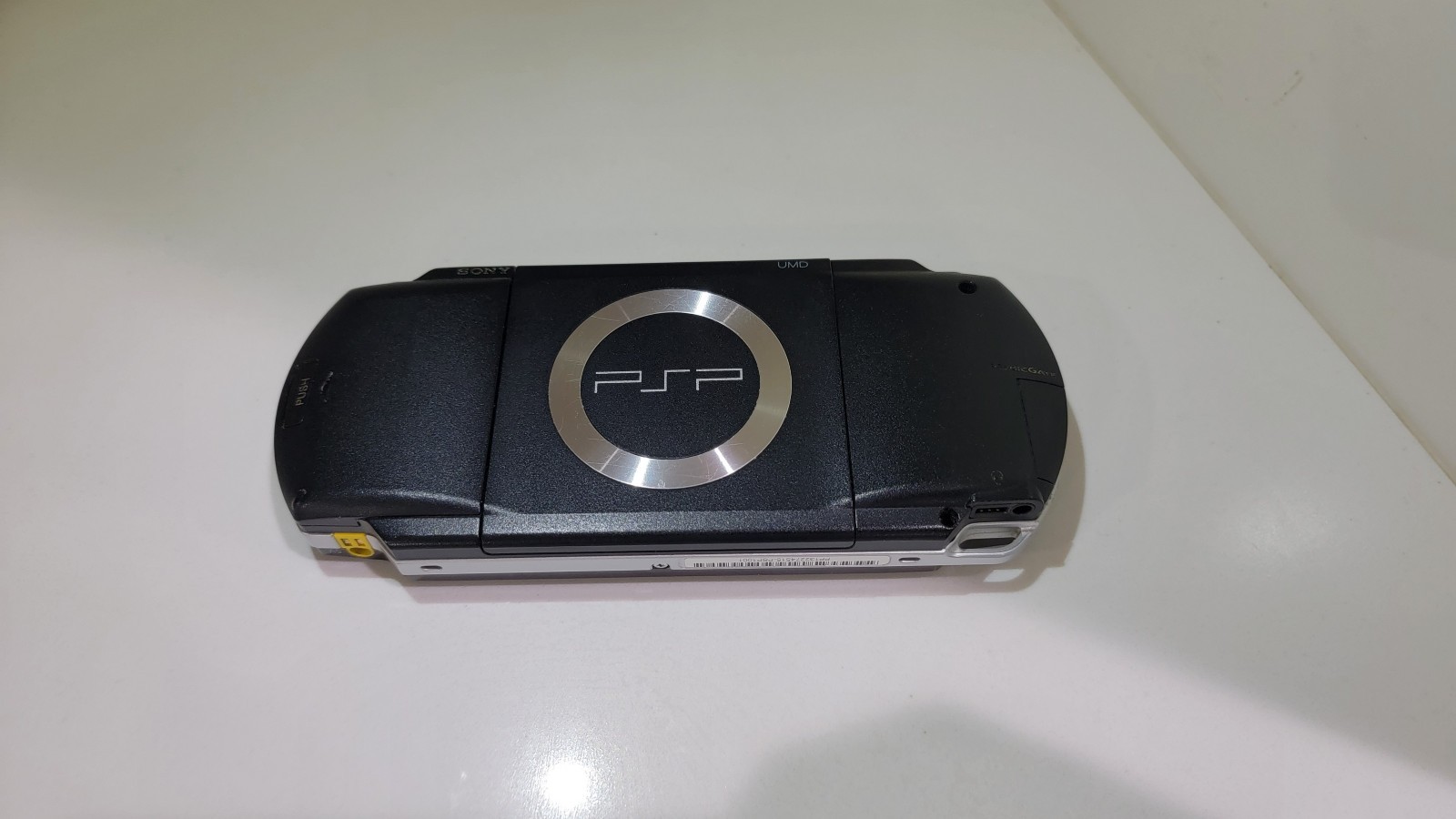 Sony PSP 1001 w/Tekken Dark Res + Hard Case & Original Charger