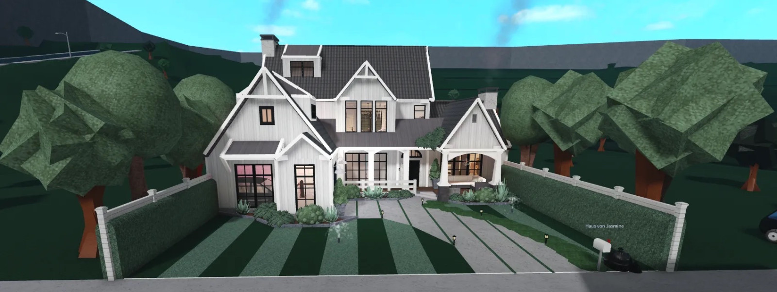 Bloxburg House Build Mansion | Read description!