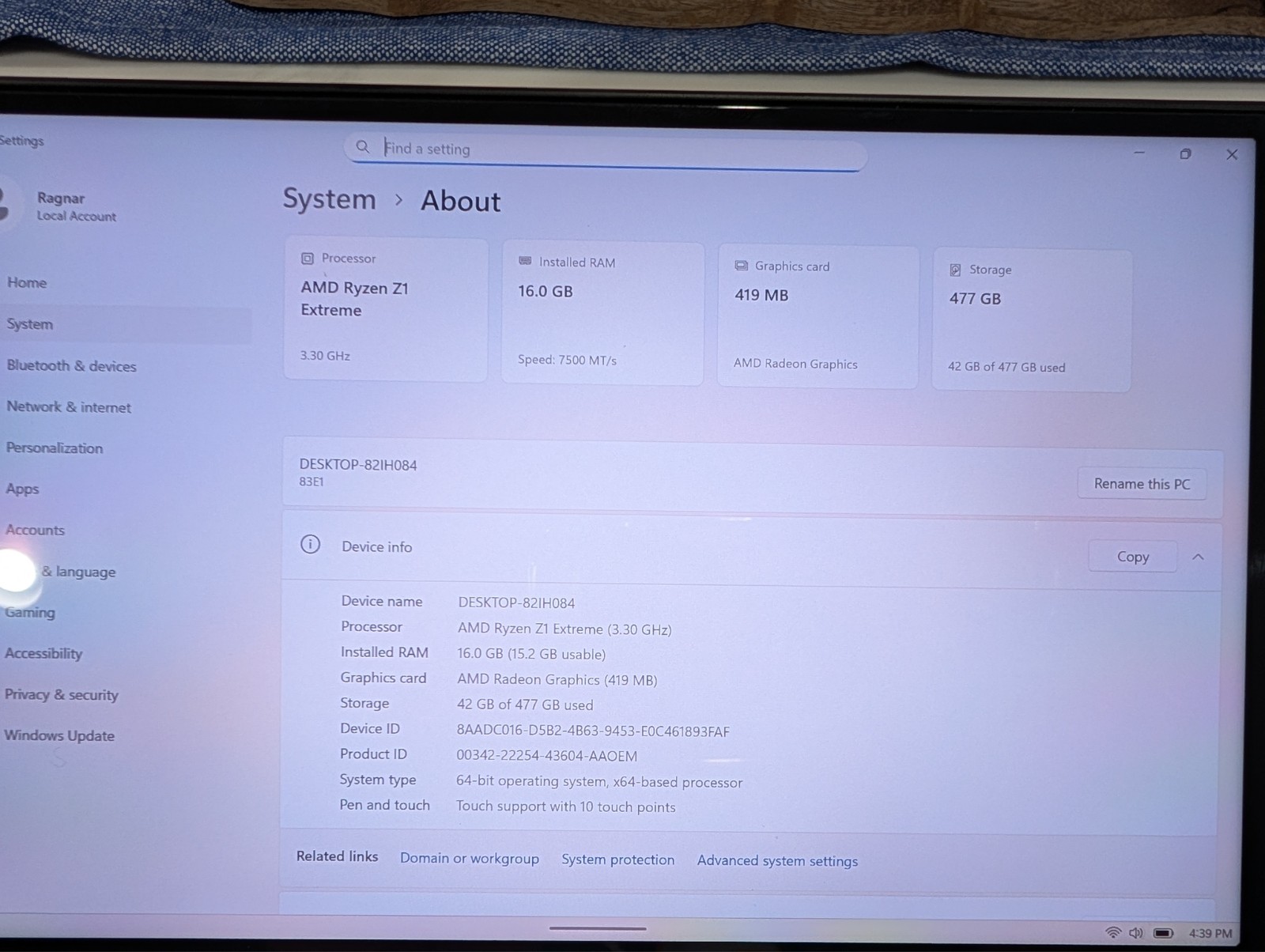 Lenovo Legion Go 8.8″ 1 Z1 Extreme, 16GB RAM, 512GB + EXTRAS!