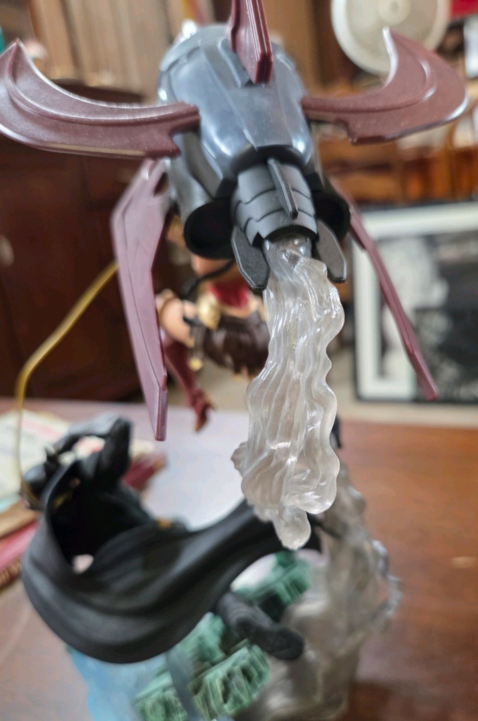 Batman and Wonder Woman Injustice: Gods Among Us Collector’s Edition Statue