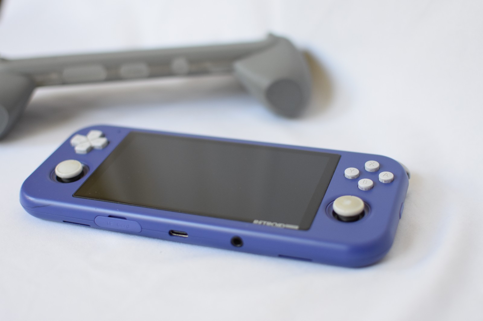 Retroid Pocket 3 (RP3, NOT Plus) GameCube Purple 32GB Handheld w/ Grip Case, HDM