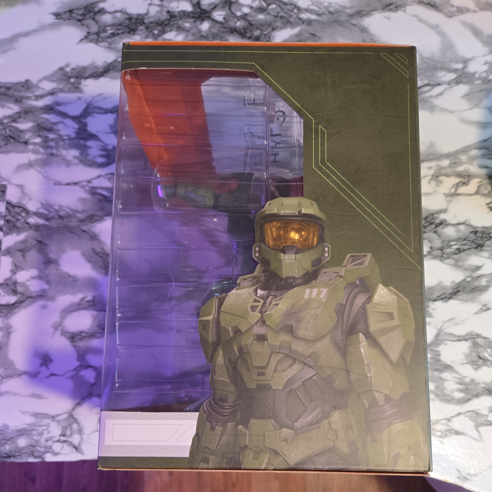 Dark Horse Halo Infinite Master Chief with Grappleshot PVC Statue