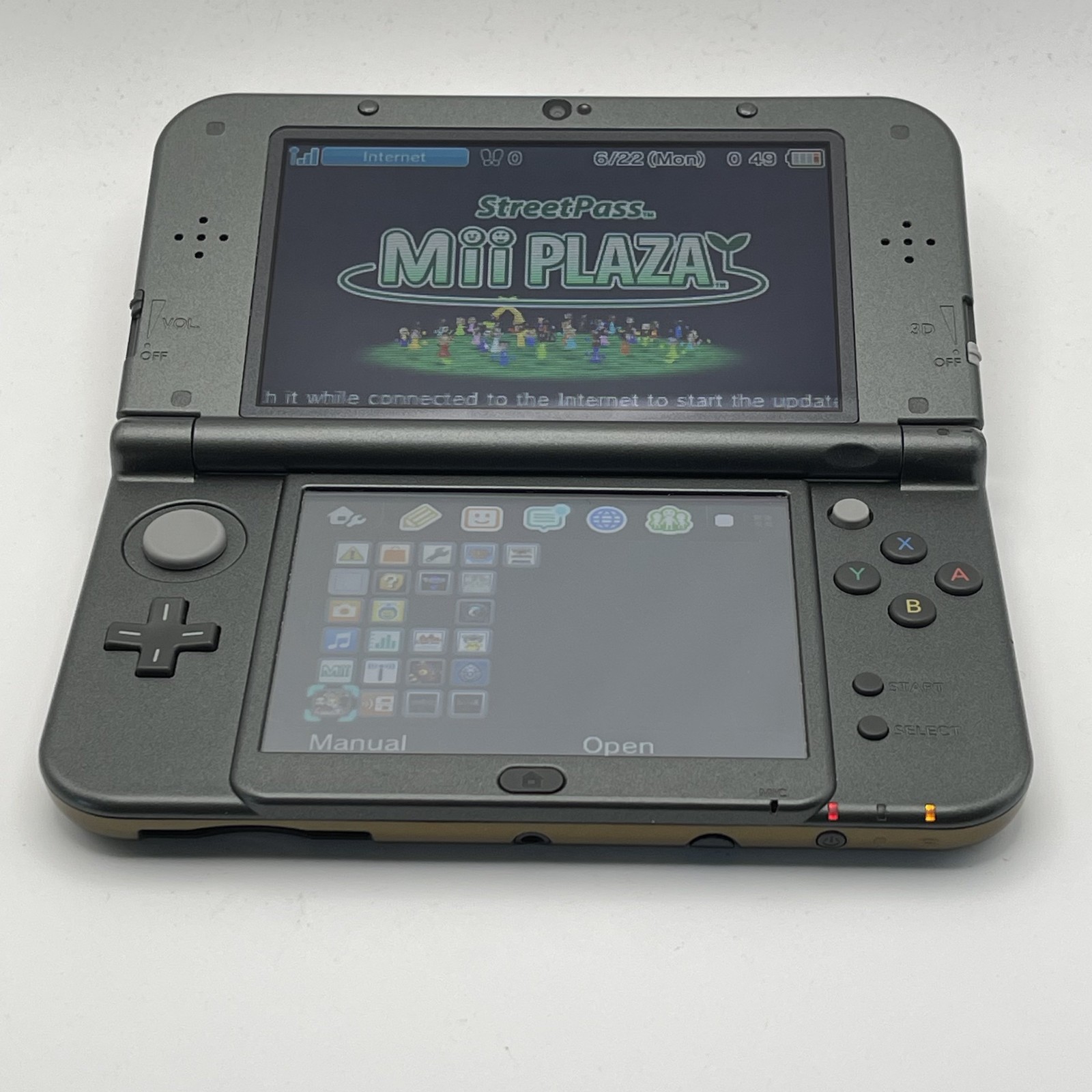Nintendo New 3DS XL Hyrule Edition Gold Handheld System- CIB- Bottom IPS?