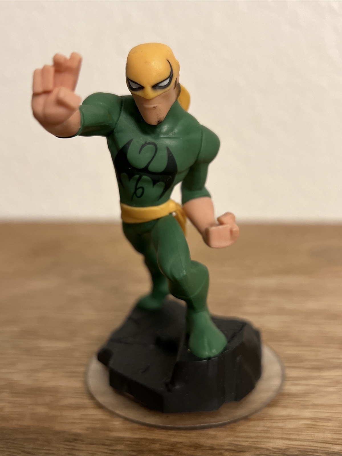 DISNEY MARVEL INFINITY 2.0 SUPER HEROES IRON FIST TOY