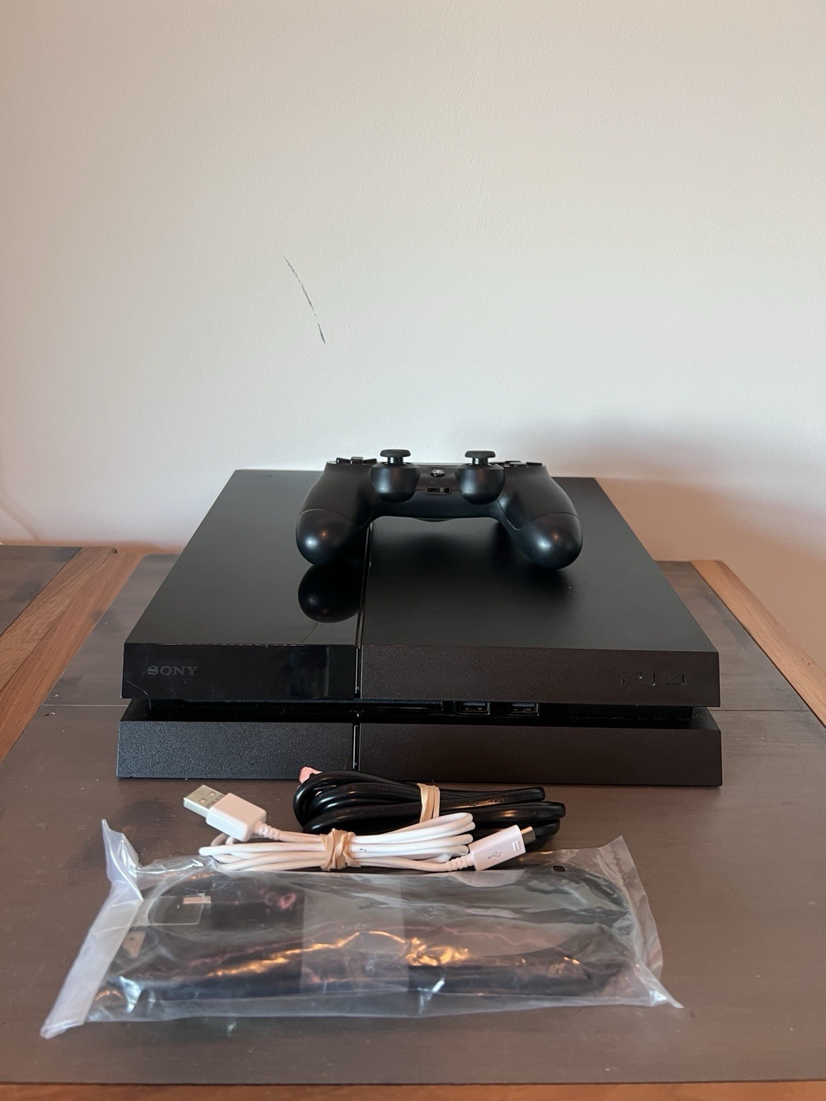 Sony PlayStation 4 PS4 Console with OEM Cords + Controller