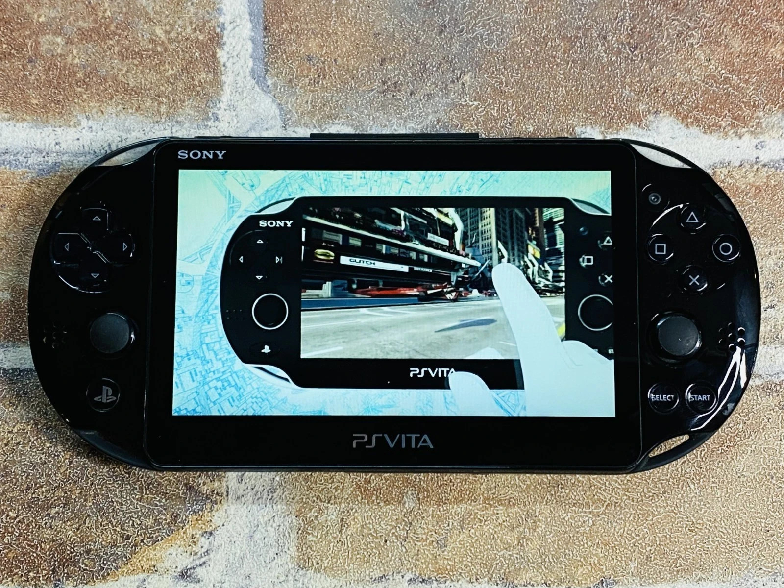 PS Vita Black PCH 2000 SONY PlayStation Japan 16GB Charger 3 Games No.2