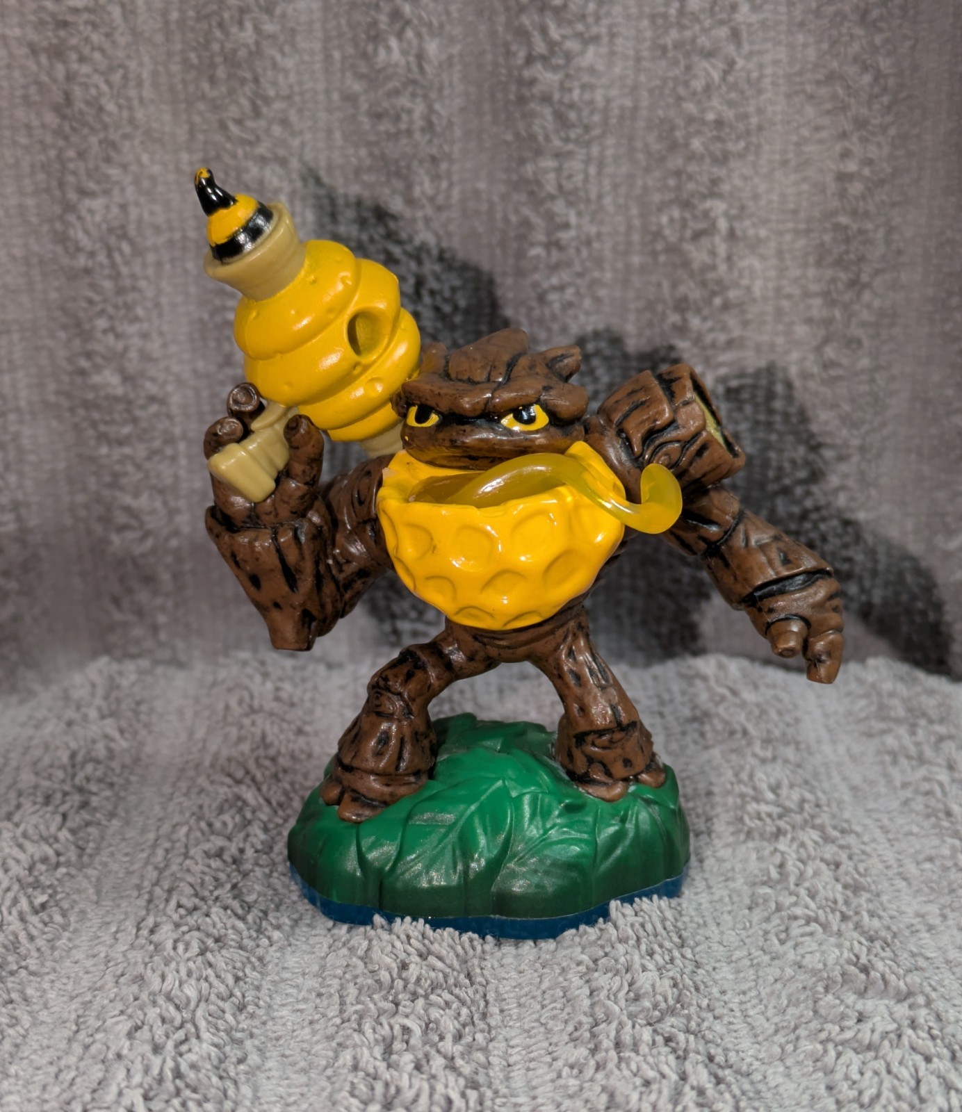 Skylanders Swap Force Bumble Blast Action Figure